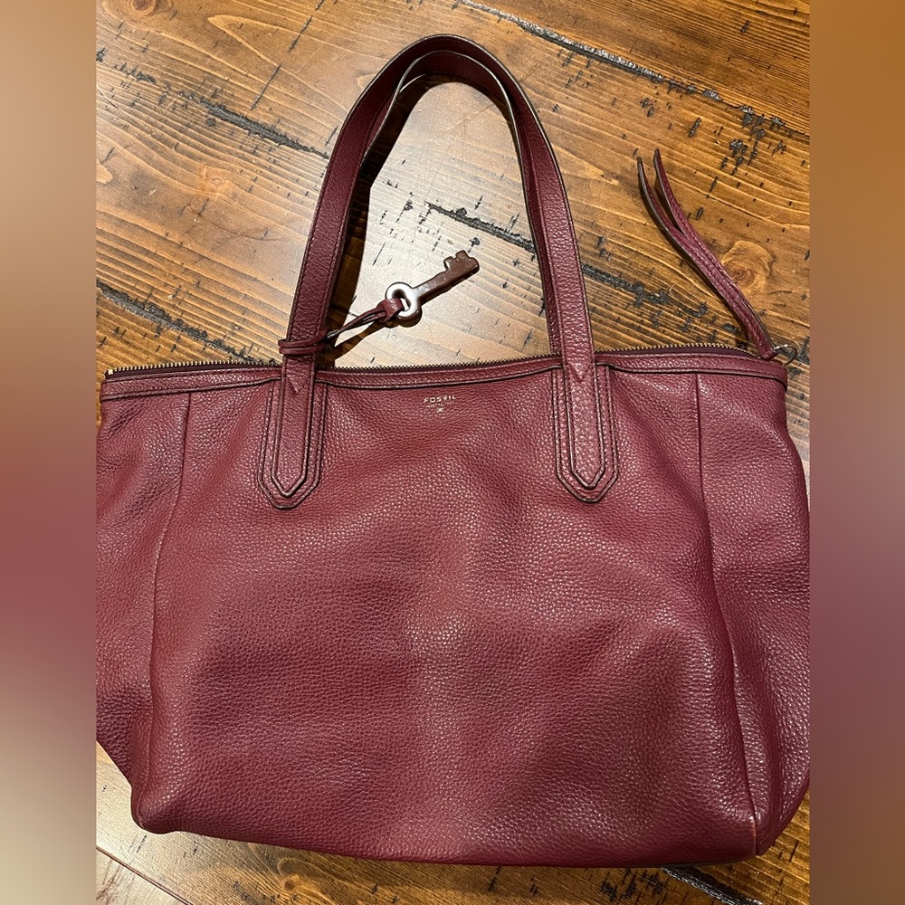 Fossil Women's Deep Burgundy Leather Tote